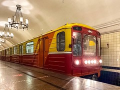 diagnostic train synergy-2 at the Frunzenskaya metro station