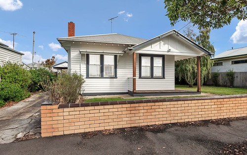 17 Thomas St, Geelong West VIC 3218
