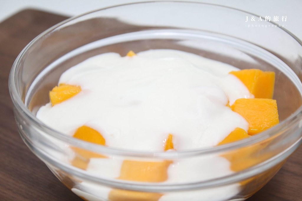 【食譜】芒果優格冰淇淋。2種食材製作簡單版酸甜芒果優格冰 @J&amp;A的旅行