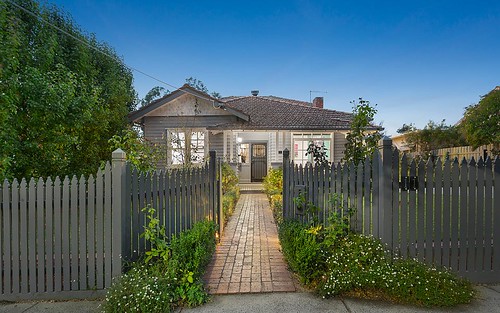 11 Oxford St, Camberwell VIC 3124