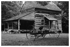 Historic Graham Cottage with Hay Rake