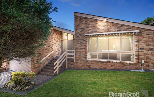 16 Ronston Ct, Wheelers Hill VIC 3150