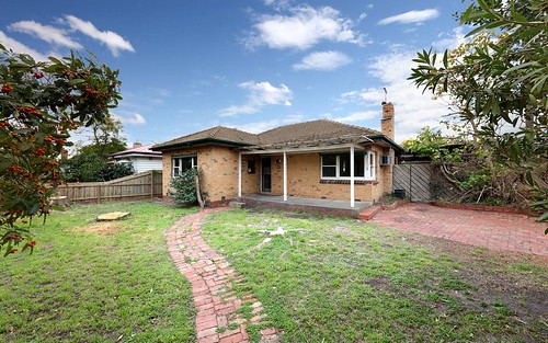 6 Victor Rd, Bentleigh East VIC 3165