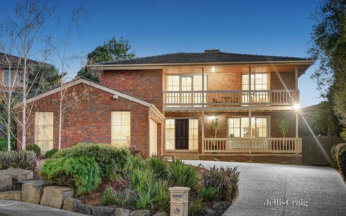 12 Thorncombe Wk, Doncaster East VIC 3109