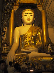 Shwedagon buddha