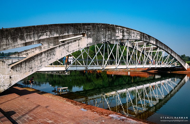Dhaka Chandrima Udyan Bridge<br/>© <a href="https://flickr.com/people/29707268@N05" target="_blank" rel="nofollow">29707268@N05</a> (<a href="https://flickr.com/photo.gne?id=51282421796" target="_blank" rel="nofollow">Flickr</a>)