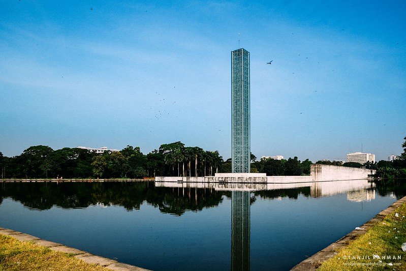 Dhaka Suhrawardy Udyan National Independence Tower<br/>© <a href="https://flickr.com/people/29707268@N05" target="_blank" rel="nofollow">29707268@N05</a> (<a href="https://flickr.com/photo.gne?id=51282592388" target="_blank" rel="nofollow">Flickr</a>)