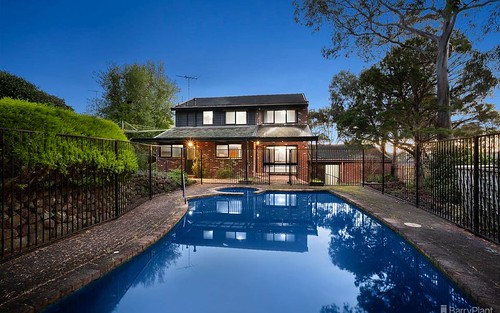 36 Lawanna Dr, Templestowe VIC 3106