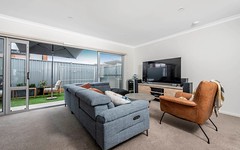68/4 Pearlman Street, Coombs ACT