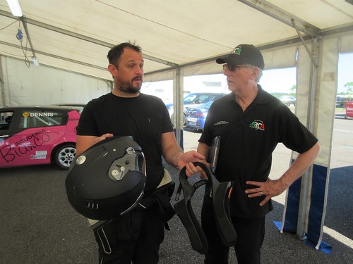 Gethin explains it all to Andy after race 1