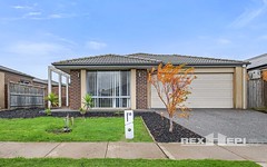18 Bremer Street, Clyde North Vic