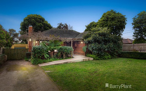 11 Peck St, Bayswater VIC 3153