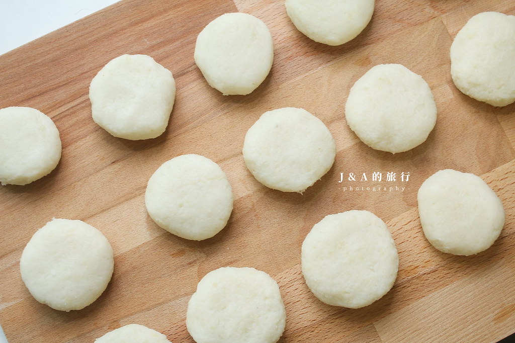 【食譜】北海道芋餅。Q軟甜鹹的北海道馬鈴薯餅 @J&amp;A的旅行