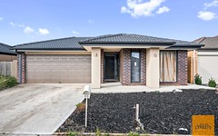 33 Clement Way, Melton South VIC