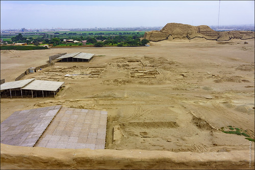 View to the Huaca del Sol