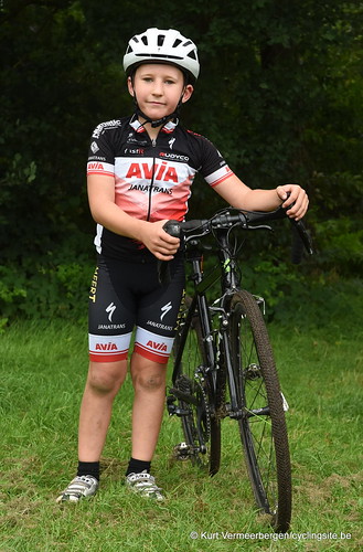 Avia-Rudyco-Janatrans Cycling Team (400)