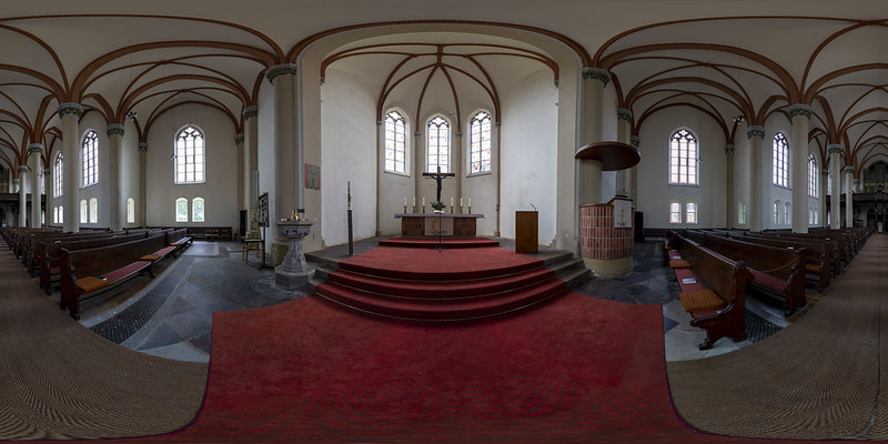 Ambrosiuskirche (360 x 180)<br/>© <a href="https://flickr.com/people/81504125@N00" target="_blank" rel="nofollow">81504125@N00</a> (<a href="https://flickr.com/photo.gne?id=51439529920" target="_blank" rel="nofollow">Flickr</a>)