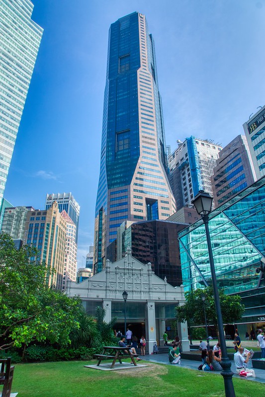 Raffles Place Park and MRT Station in the middle of the Central Business District (CBD) in Singapore<br/>© <a href="https://flickr.com/people/8136604@N05" target="_blank" rel="nofollow">8136604@N05</a> (<a href="https://flickr.com/photo.gne?id=51486851727" target="_blank" rel="nofollow">Flickr</a>)