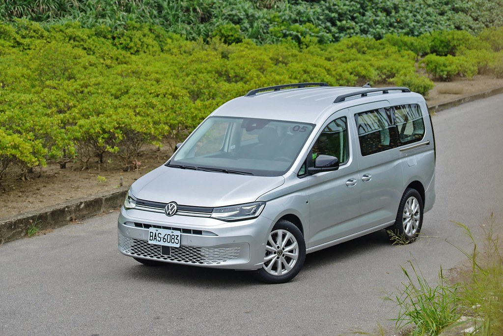 新世代頭家與個性旅行家會喜歡的福斯商旅 VW Caddy Maxi TDI Life 革新試駕 10 CaddyMaxi 210805-1
