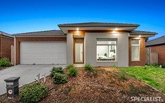 35 Observatory Street, Clyde North VIC