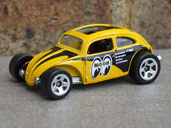 Hot Wheels Custom Volkswagen Beetle Bright Yellow Mooneyes Livery