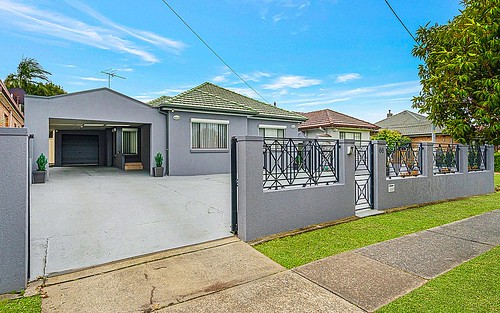 66 Station St, Fairfield Heights NSW 2165
