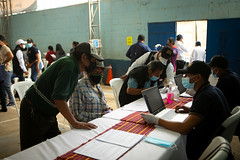 20210930 AI PRESIDENTE - VACUNACION SN JUAN SAC  0003 by Gobierno de Guatemala