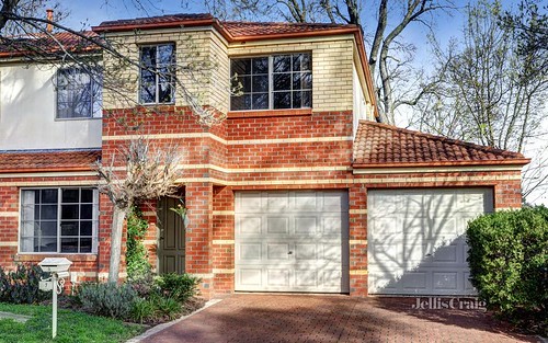 7 Peppermint Gr, Box Hill South VIC 3128
