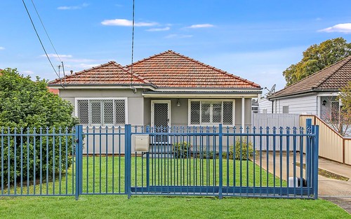 31 Dorothy St, Chester Hill NSW 2162