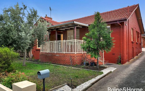 1/7 Dunolly Cr, Reservoir VIC 3073