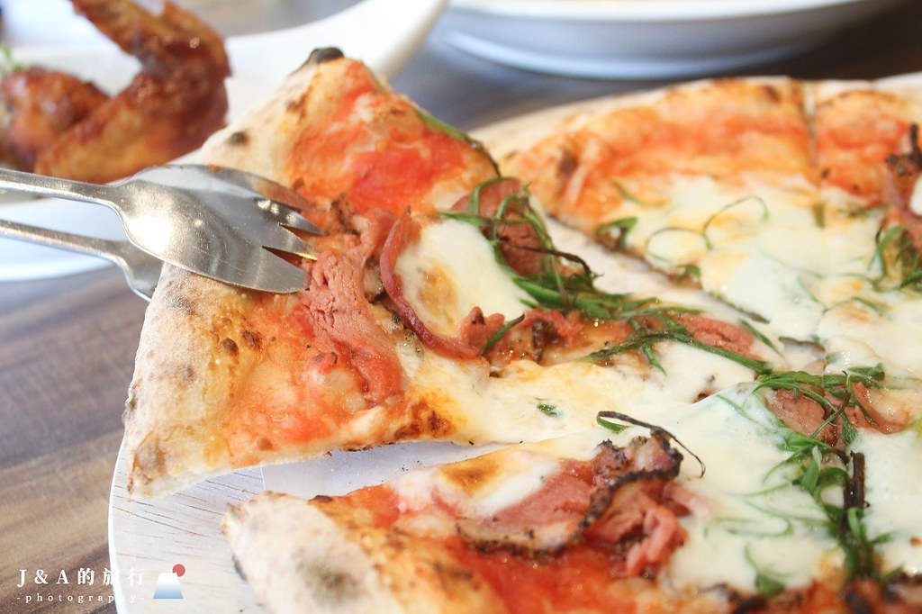 有義大利認證的窯烤披薩，壽星免費送9吋披薩。Oggi歐奇窯烤披薩 @J&amp;A的旅行