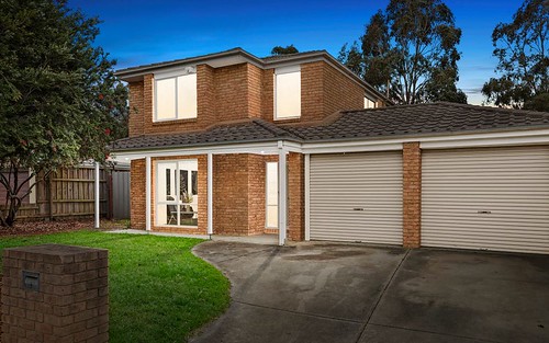 140 Waradgery Drive, Rowville VIC