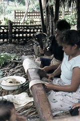 TO Tonga clothmaking - 1965 (W65-A03-31)