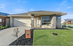 15 Chaffey Grove, Officer South VIC