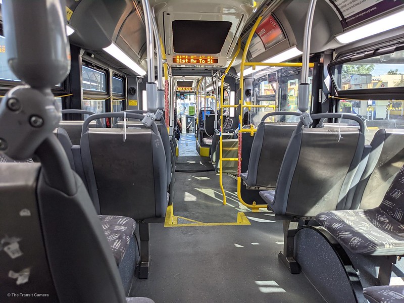 Valley Metro 8139 Interior<br/>© <a href="https://flickr.com/people/39826442@N08" target="_blank" rel="nofollow">39826442@N08</a> (<a href="https://flickr.com/photo.gne?id=51622962237" target="_blank" rel="nofollow">Flickr</a>)
