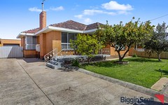17 Westwood Way, Albion VIC