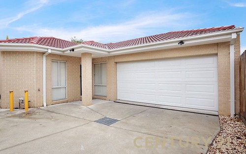 2/10 Kingswood Cr, Noble Park North VIC 3174