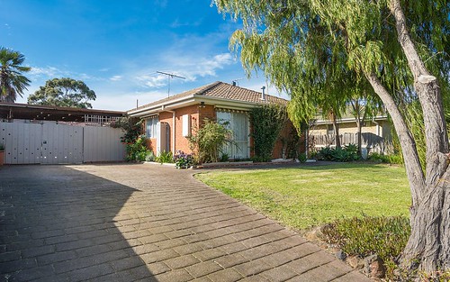 125 Rokewood Crescent, Meadow Heights VIC