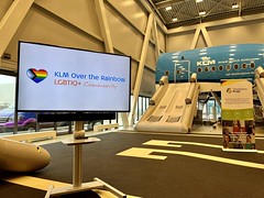 KLM OVER THE RAINBOW SCREEN