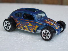 Hot Wheels Custom Hot Rod VW Volkswagen Beetle Metallic Blue & Flames