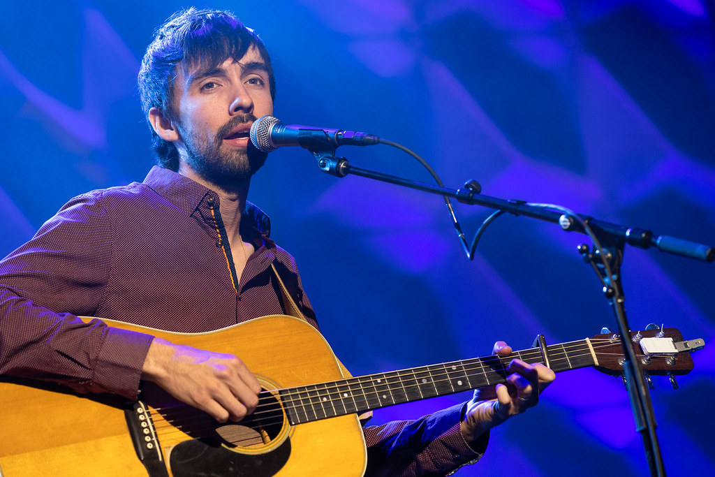 Mo Pitney images