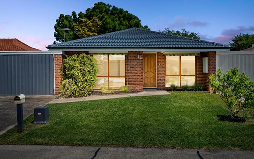 53 Arnold Drive, Chelsea VIC