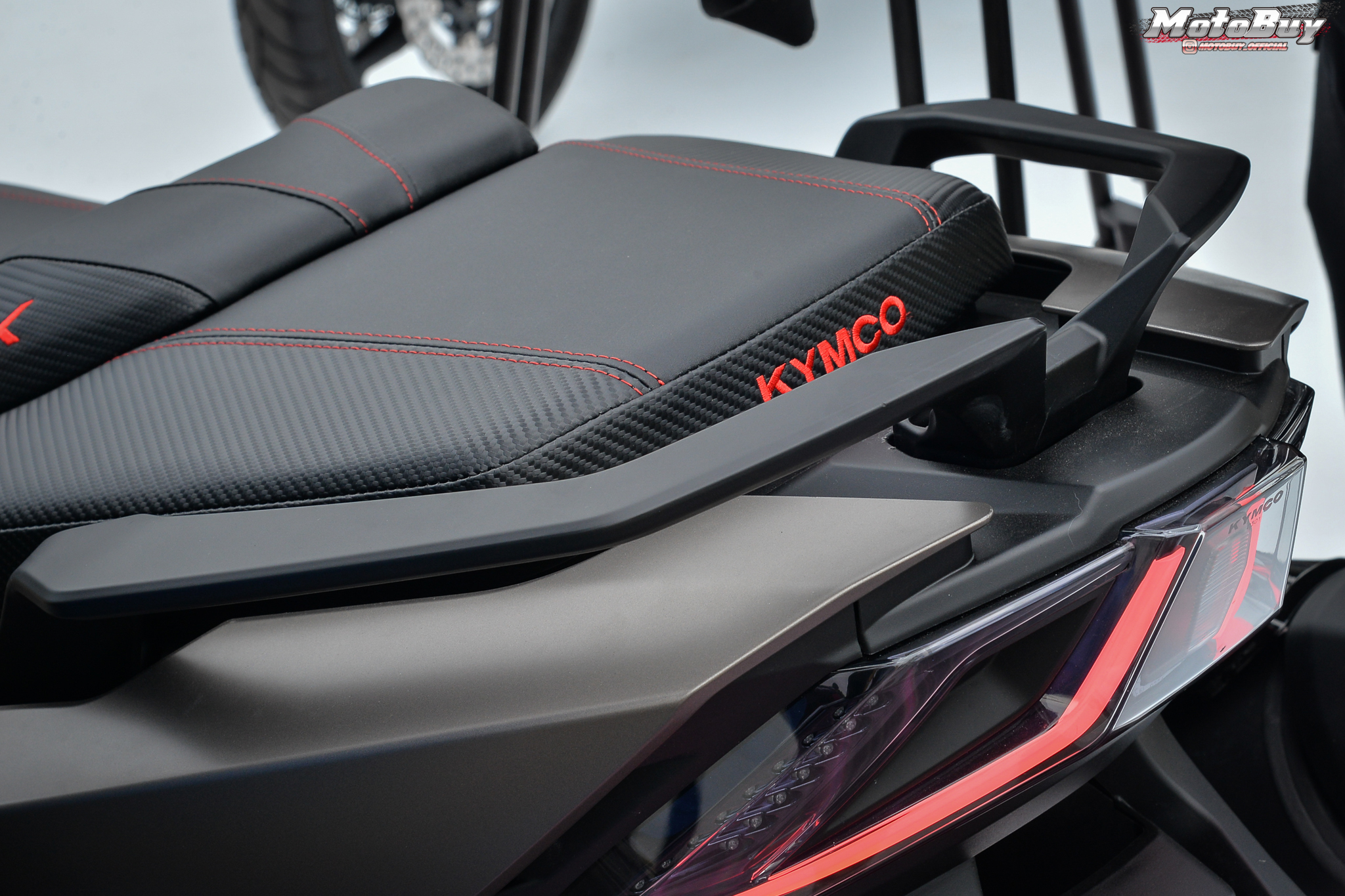 Motonews Kymco 21 Eicma 米蘭車展展前記者會x 新款ak550現身 Motobuy