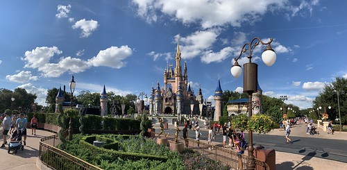 Walt Disney World 50th: Cinderella Castle • <a style="font-size:0.8em;" href="http://www.flickr.com/photos/28558260@N04/51707646399/" target="_blank">View on Flickr</a>