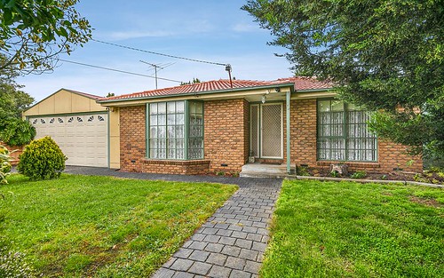 9 Magpie Ct, Meadow Heights VIC 3048