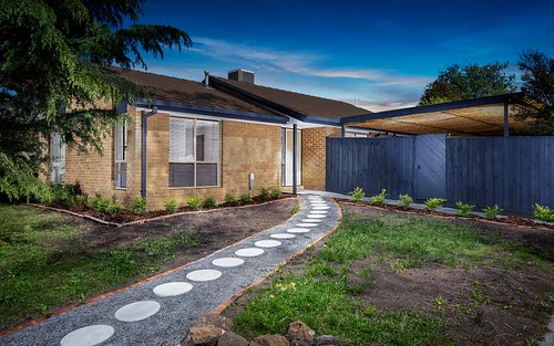 12 Canary Ct, Mill Park VIC 3082