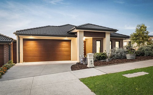 13 Bayview Road, Officer VIC