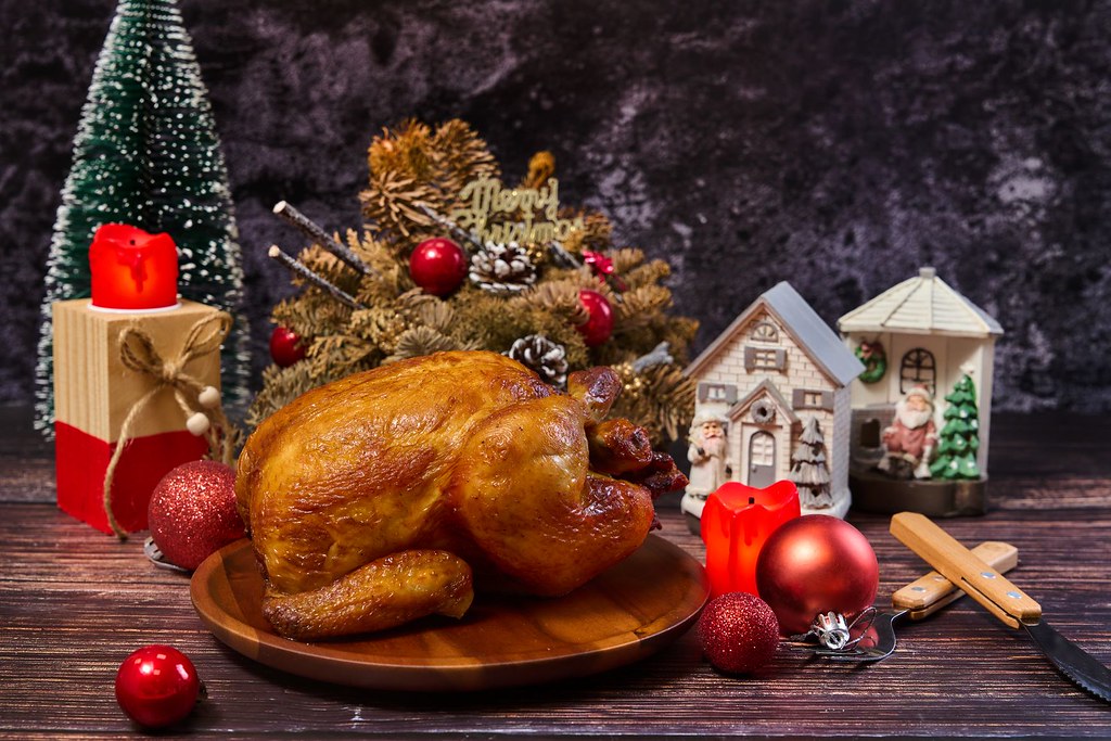 【新聞照片三】肯德基聖誕節同步加映紐奧良烤全雞，嚴選最上等的鮮雞，餐桌氣勢瞬間升級