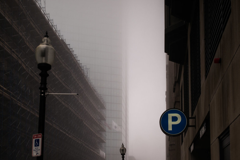 Boston, a moody morning<br/>© <a href="https://flickr.com/people/69345640@N00" target="_blank" rel="nofollow">69345640@N00</a> (<a href="https://flickr.com/photo.gne?id=51739987191" target="_blank" rel="nofollow">Flickr</a>)