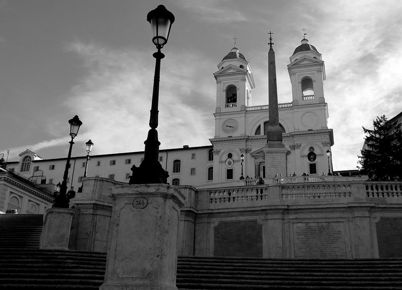 Spanish Steps<br/>© <a href="https://flickr.com/people/192064699@N02" target="_blank" rel="nofollow">192064699@N02</a> (<a href="https://flickr.com/photo.gne?id=51742068334" target="_blank" rel="nofollow">Flickr</a>)